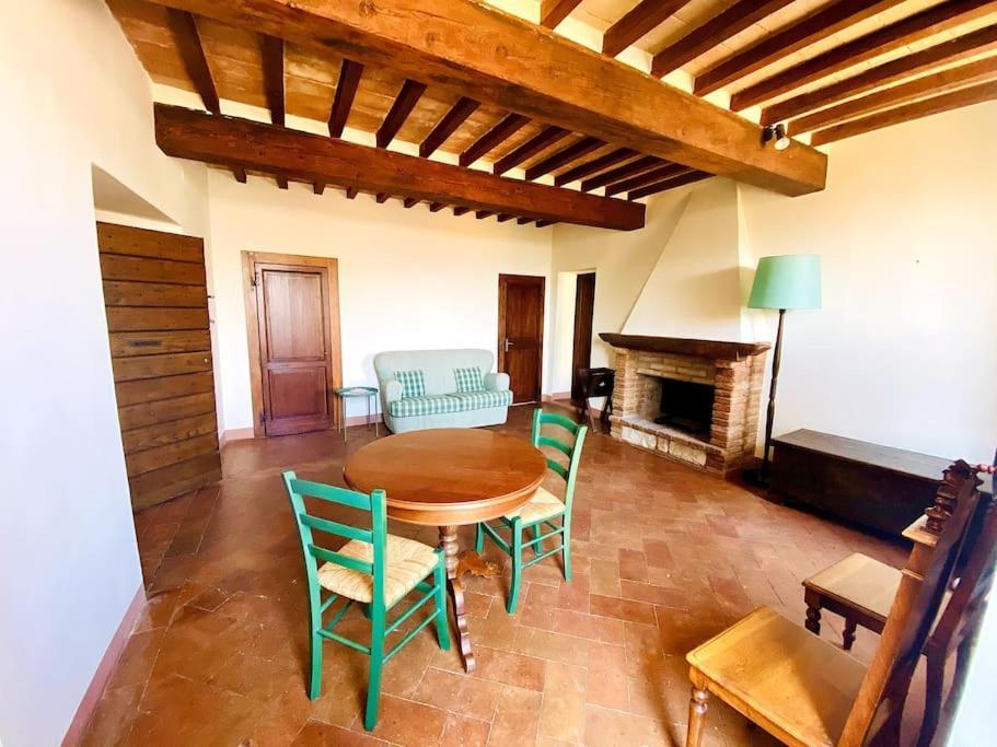 Casa Vacanze Luna Todi Esterno foto