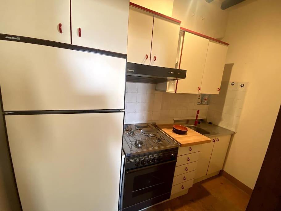 Casa Vacanze Luna Todi Esterno foto
